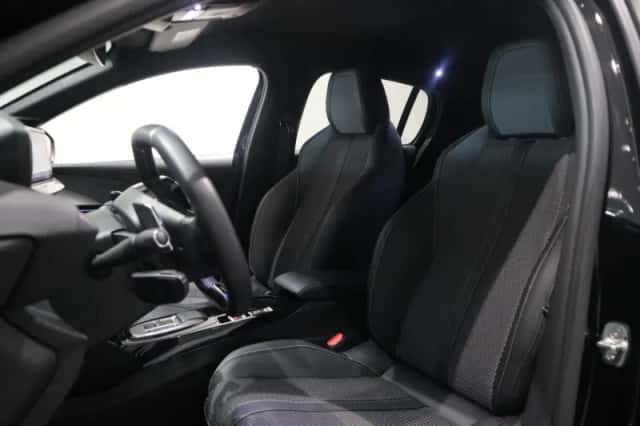 Peugeot 208 (2025) thumbnail 5