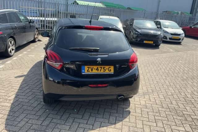 Peugeot 208 (2018) thumbnail 3