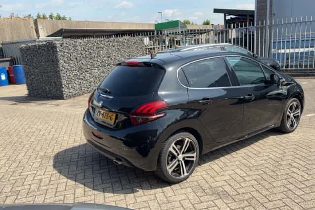 Peugeot 208 (2018) thumbnail 4