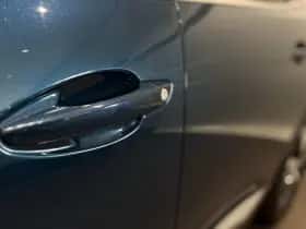 Peugeot 3008 (2021) thumbnail 5