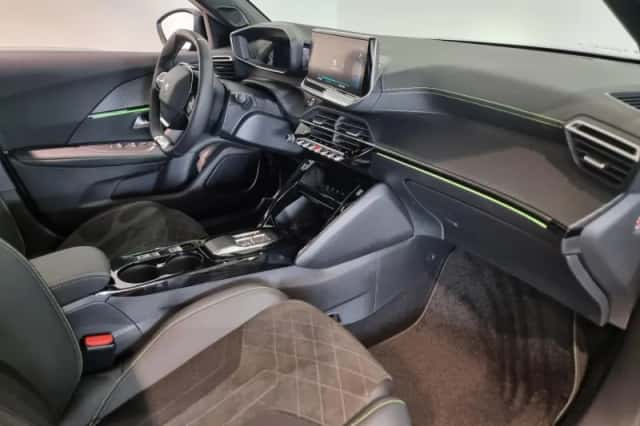 Peugeot e-2008 (2023) thumbnail 3