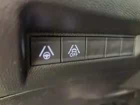 Peugeot e-2008 (2023) thumbnail 24