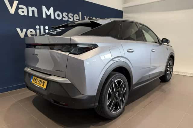 Peugeot 3008 (2025) thumbnail 4