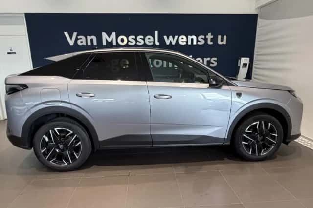Peugeot 3008 (2025) thumbnail 6