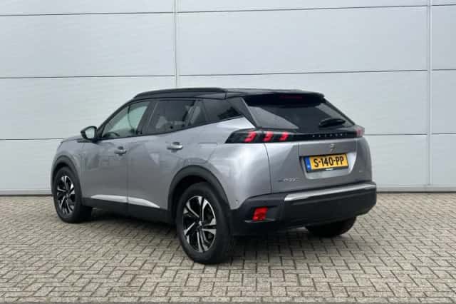 Peugeot e-2008 (2022) thumbnail 3