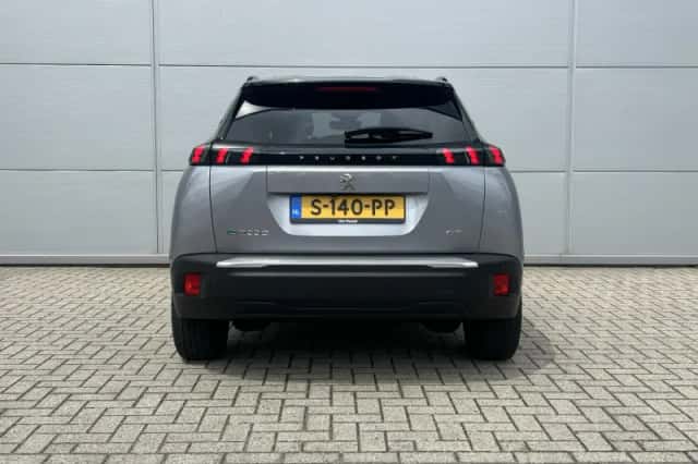 Peugeot e-2008 (2022) thumbnail 4