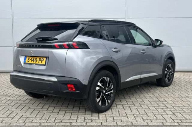 Peugeot e-2008 (2022) thumbnail 5