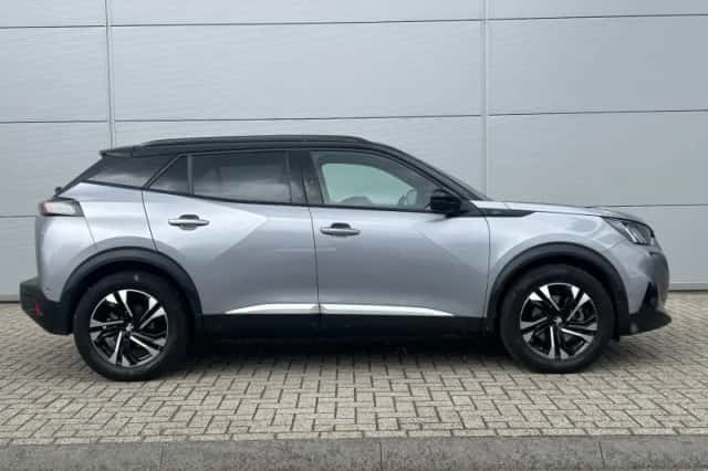 Peugeot e-2008 (2022) thumbnail 6