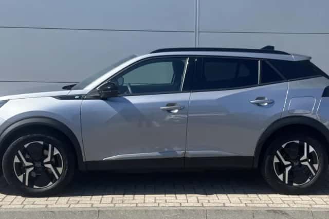 Peugeot e-2008 (2023) thumbnail 2