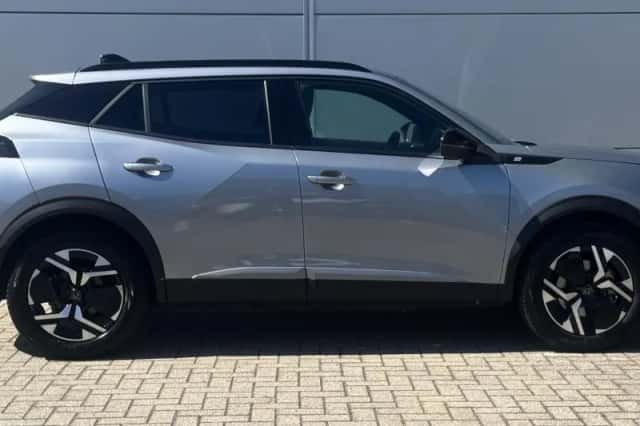 Peugeot e-2008 (2023) thumbnail 6
