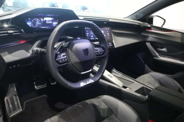 Peugeot 408 (2024) thumbnail 5