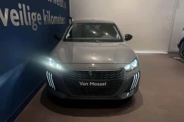 Peugeot 208 (2025) thumbnail 2