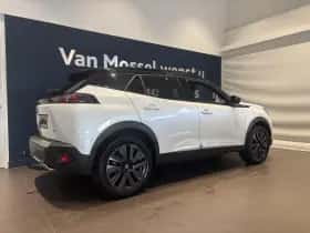 Peugeot 2008 (2022) thumbnail 4