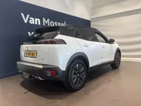 Peugeot 2008 (2022) thumbnail 5