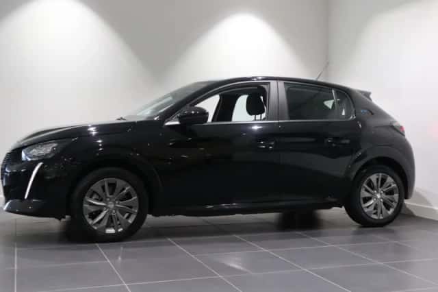 Peugeot e-208 (2021) thumbnail 3