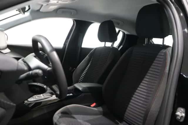 Peugeot e-208 (2021) thumbnail 5