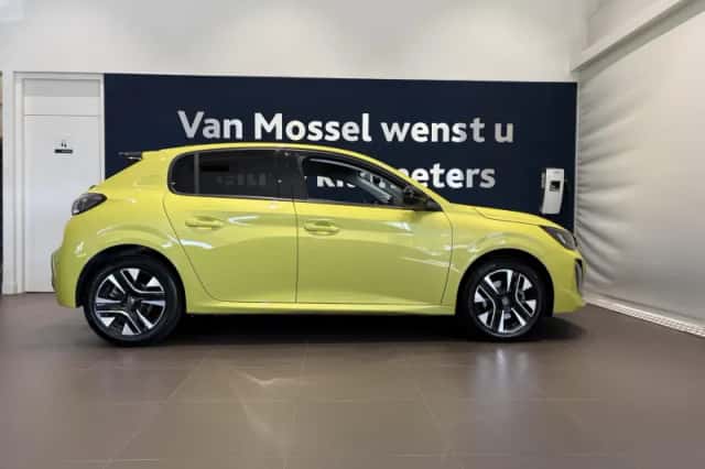 Peugeot 208 (2024) thumbnail 6