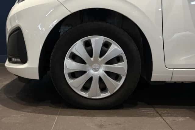 Peugeot 108 (2021) thumbnail 4