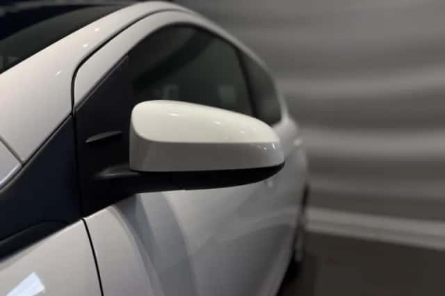 Peugeot 108 (2021) thumbnail 5