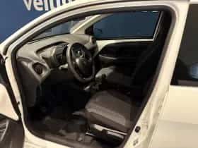 Peugeot 108 (2021) thumbnail 7