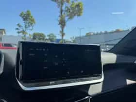 Peugeot 2008 (2025) thumbnail 11