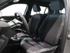 Peugeot 2008 (2024) thumbnail 5