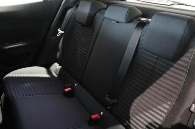 Peugeot 2008 (2024) thumbnail 6