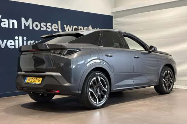 Peugeot 3008 (2025) thumbnail 4