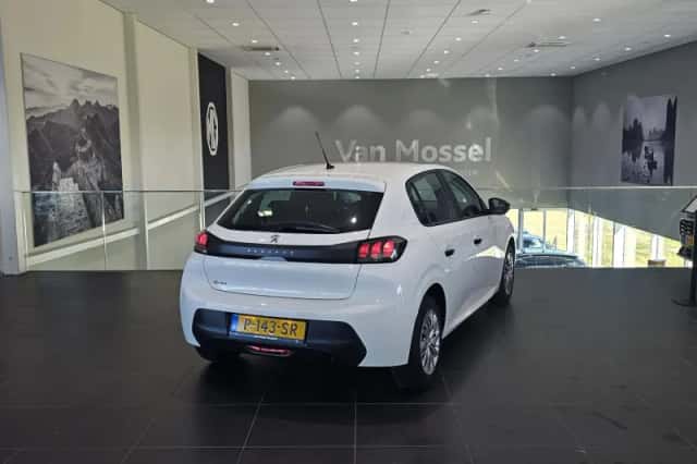 Peugeot 208 (2022) thumbnail 5