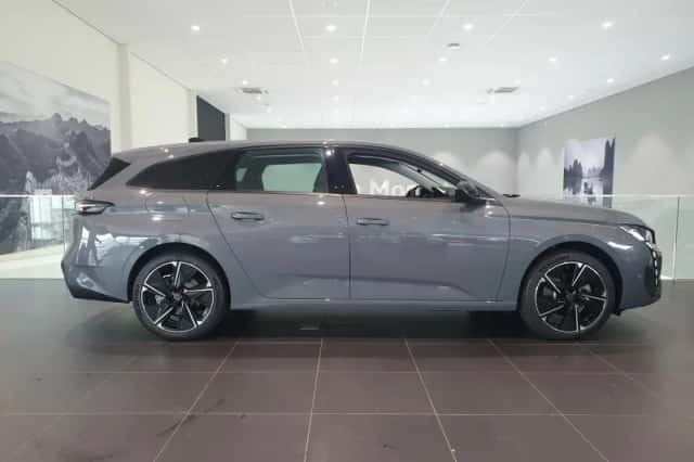 Peugeot e-308 (2024) thumbnail 2