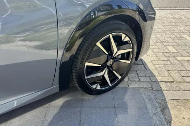 Peugeot 208 (2025) thumbnail 5
