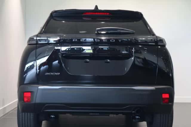Peugeot 2008 (2024) thumbnail 5