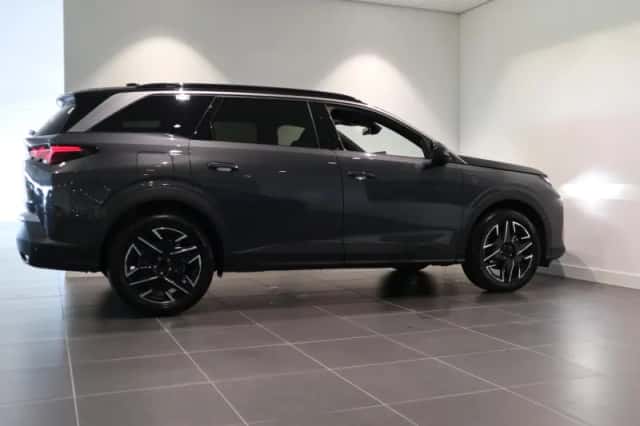 Peugeot 5008 (2025) thumbnail 6