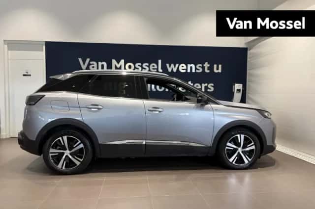 Peugeot 3008 (2023) thumbnail 1
