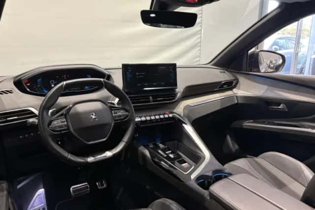 Peugeot 3008 (2023) thumbnail 5