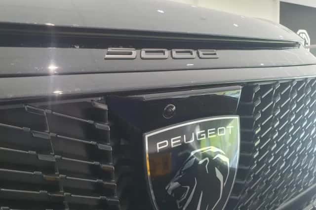 Peugeot 5008 (2024) thumbnail 6