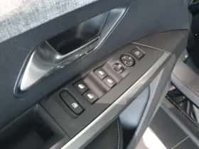 Peugeot 5008 (2024) thumbnail 8