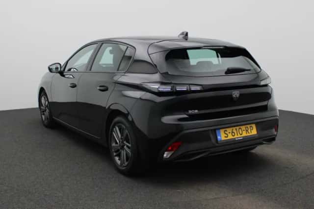 Peugeot 308 (2023) thumbnail 3