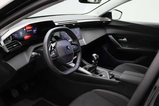 Peugeot 308 (2023) thumbnail 27