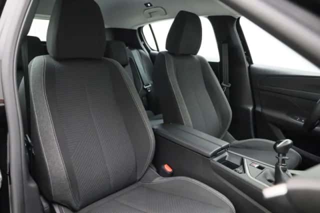 Peugeot 308 (2023) thumbnail 32