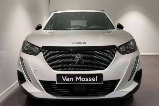 Peugeot 2008 (2023) thumbnail 3