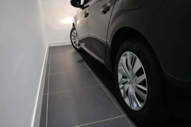Peugeot 208 (2022) thumbnail 21