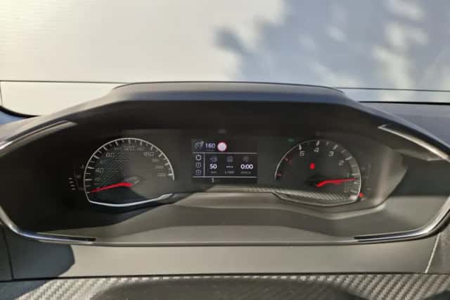 Peugeot 208 (2024) thumbnail 21