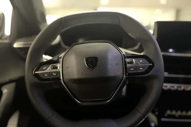 Peugeot 2008 (2025) thumbnail 6