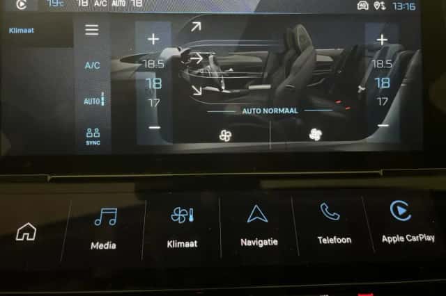 Peugeot 308 (2025) thumbnail 12