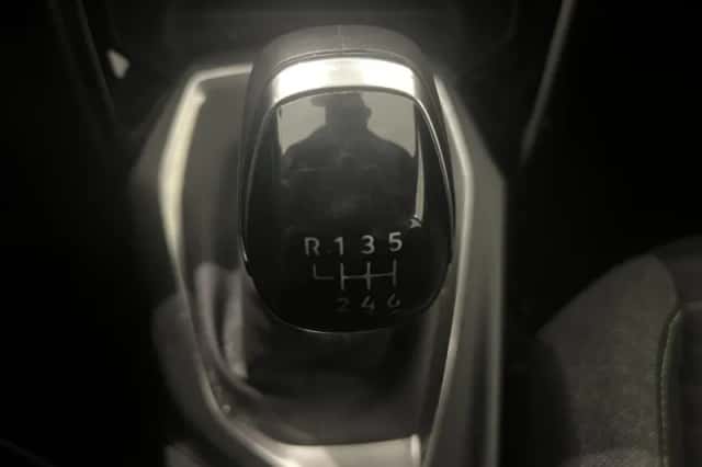 Peugeot 2008 (2024) thumbnail 13