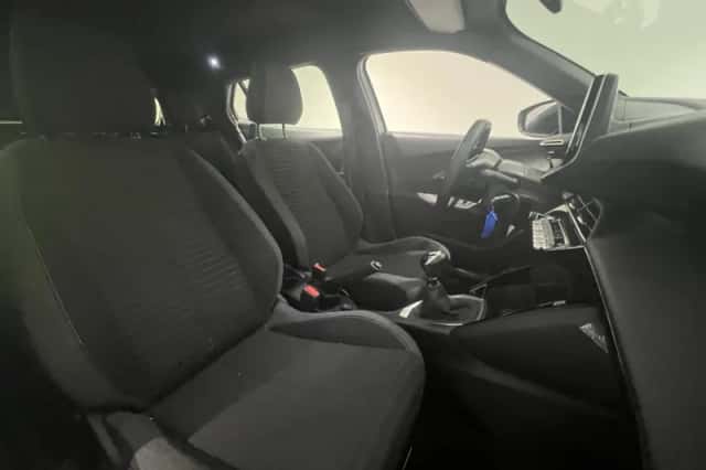 Peugeot 2008 (2024) thumbnail 16