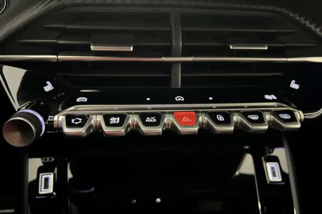 Peugeot 208 (2025) thumbnail 12