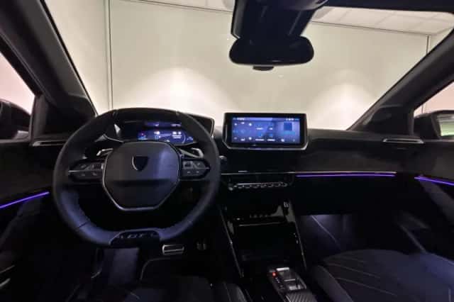 Peugeot 208 (2025) thumbnail 18
