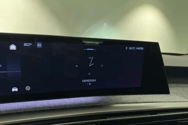 Peugeot e-3008 (2024) thumbnail 11